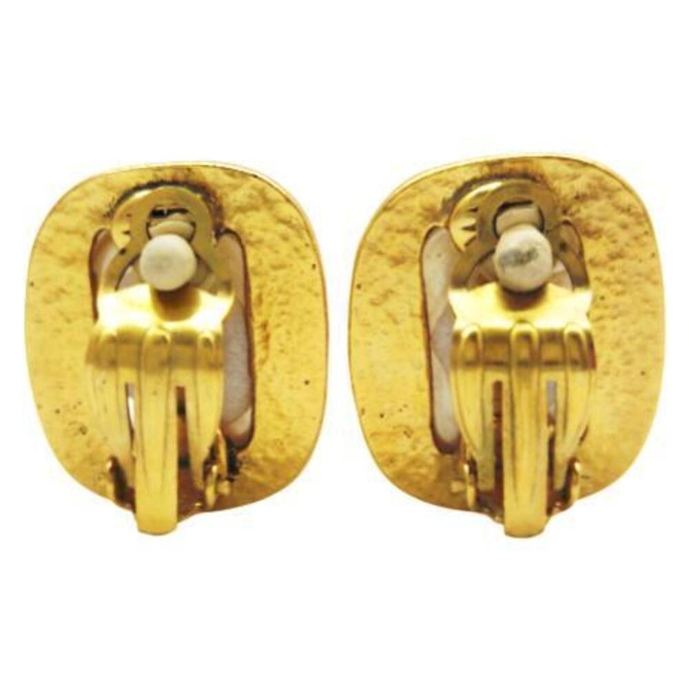 CHANEL White Pearl Logo Earrings - Picture 4 of 7